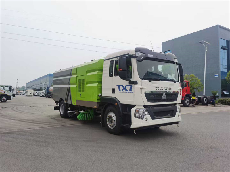 湖北程力重汽豪沃TX洗掃車（16方）